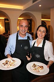 Salvatore und Francesca sind die Wirte des neuen Spago Ristorante am Sendlinger Tor (©Foto: Martin Schmitz)